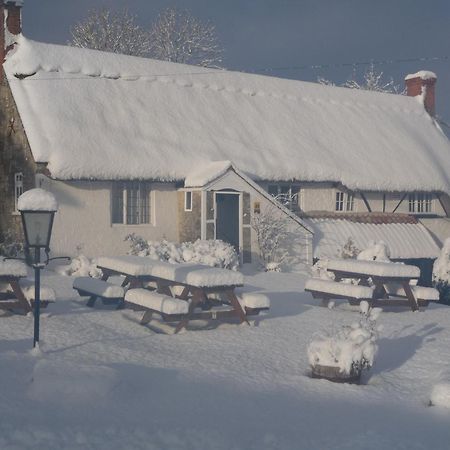 Compasses Inn Тисбери Экстерьер фото